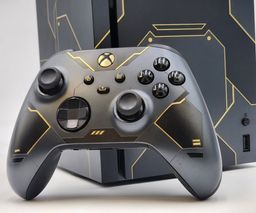 Microsoft Xbox Series X Halo Limited Edition 