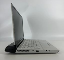 Dell Alienware Area-51m 