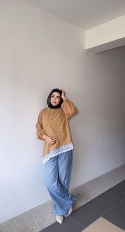 ADIRA LOVE LACEY TOP