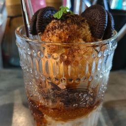 Affogato (Espresso Coffee + Vanilla Ice Cream)