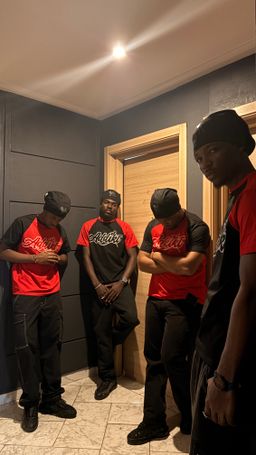 ADDIKT (R/B) T-SHIRT