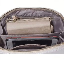 En-ji Bae-Khaki Pouch wanita