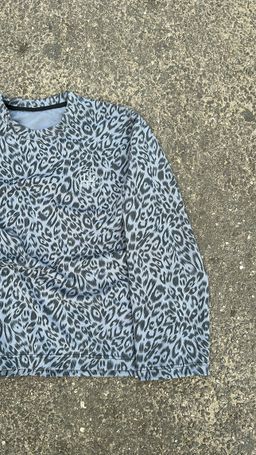 URBAN PREDATOR LONGSLEEVE