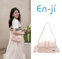 EN-JI Dalsa Shoulder Bag