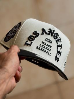 New Era 9Fifty A-Frame -  La Dodgers Skull Chrome Two Tone Edition