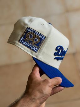 New Era 9Fifty A-Frame - La Dodgers Back to Back World Series White Classic Edition