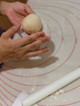 Thursday Breakfast Set - Sacred Kitchen Organic Handmade Bao (Curry Potato / Red Bean )
