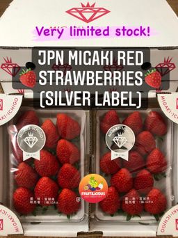 JPN MIGAKI PREMIUM RED STRAWBERRIES