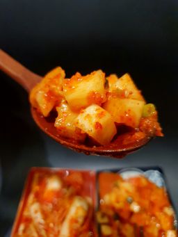 한국무 깍두기 Korean Radish kimchi