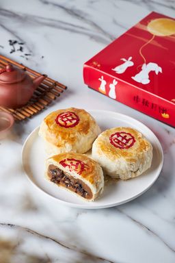 Five Spices Savory Meatloaf Mooncake (五香鲜肉月饼)  - 4 pieces in a box