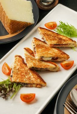 Barcelona ‘Bikini’ Tapa