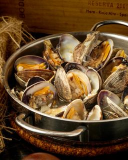 Almejas ‘Vivos’ al Vino Blanco - 500g