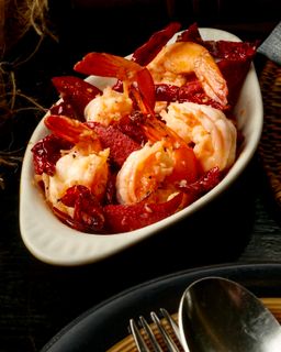 Mercado Gambas con Chile Seco y Chorizo - 5-7 pcs