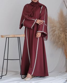 Nayla Abaya