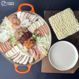 F18. Army Stew Meal Kit (good for 4 to 5 pax) (부대찌개 4 ~ 5인분)