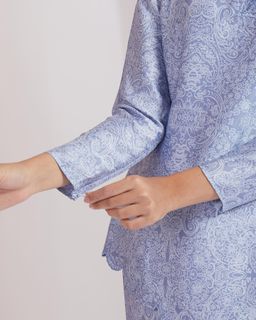 MIRHA BAJU KURUNG - SOFT CHAMBRAY