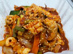 오징어볶음 Stir fried spicy squid