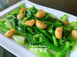 Stir Fry Kai Lan with Garlic 酱汁炒芥兰 