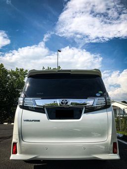 TOYOTA VELFIRE ZA (PUTIH) - MODELISTA