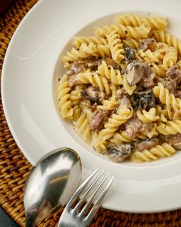 Pasta con Ternera y Setas en Salsa de Nata - 200g