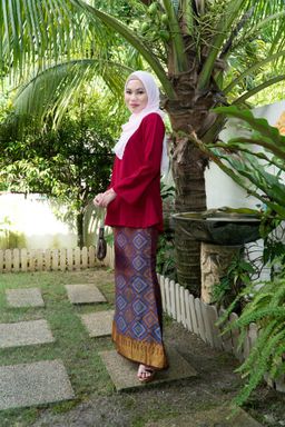 Kurung Songket Tenun Maroon