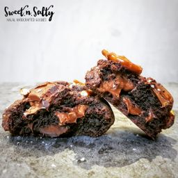 Cookie Bomb Treat Box - 6 🍪