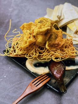 Fried Shrimp Dumpling 炸水饺