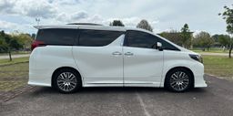 TOYOTA ALPHARD SC (PUTIH) - ROBOT