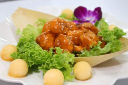 Prawn Balls with Honeydew Dressing 哈密瓜虾球