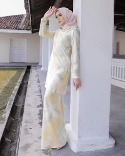 Metta Kurung