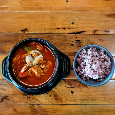 순두부찌개 Seafood Soft Tofu Soup with Rice (1Pax)