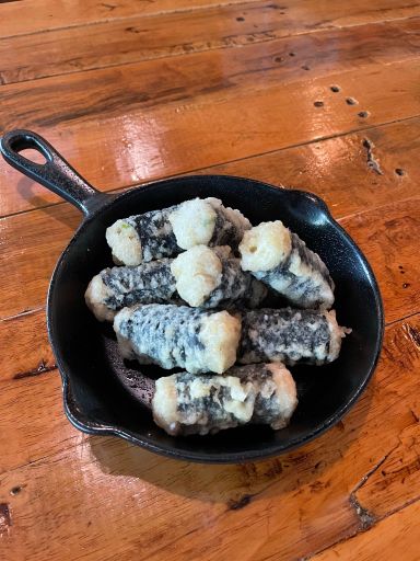김말이 Fried seaweed roll (8Pcs)