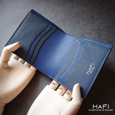 Bifold wallet in blue goatskin