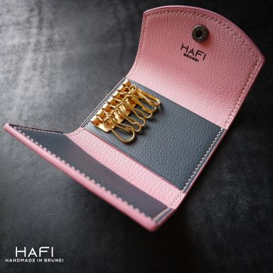 Key Case in grey x pink goatskin