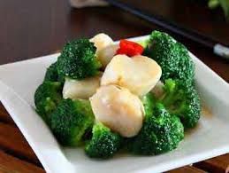 带子西兰花 Braised Hokkaido Scallop with Broccoli 