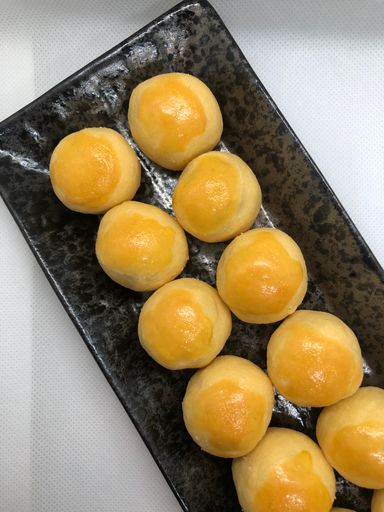 Pineapple Ball (Melt in the mouth)