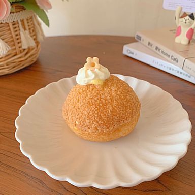 vanilla bean cream puff