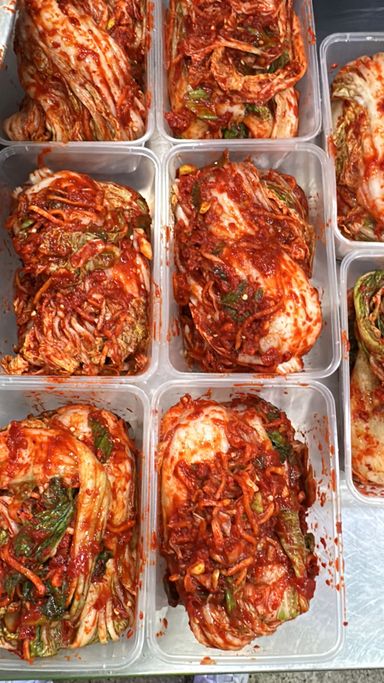 포기김치(whole cabbage kimchi)