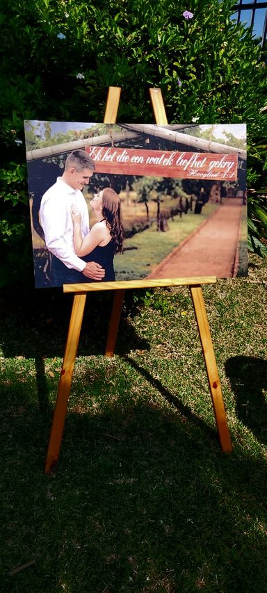 A1 Magnetic seating chart with name place cards