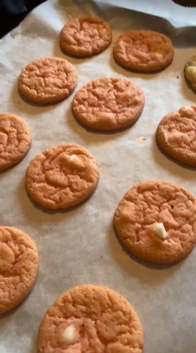 STRAWBERRY COOKIES