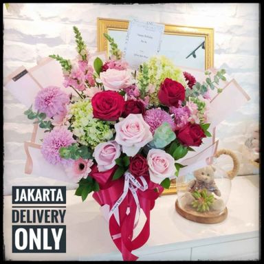 Joyful Celebration Vase Bq