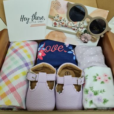 Baby Girl Gift Box Purple Prewalker 