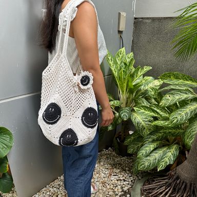 Smiley Tote Bag with Wide Base (L)