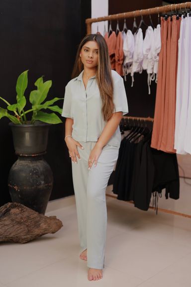 EFFORTLESS PUFF TOP WITH LOUNGE PANTS