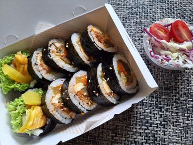 Stir-fried Kimchi Gimbap (볶음 김치 김밥)