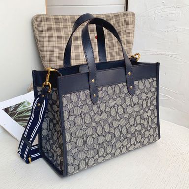 Field Tote 30