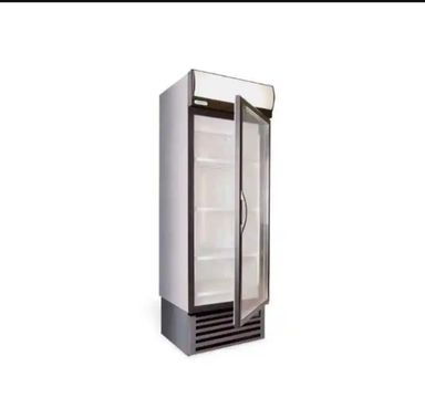 Single door upright freezer (-15 degrees)