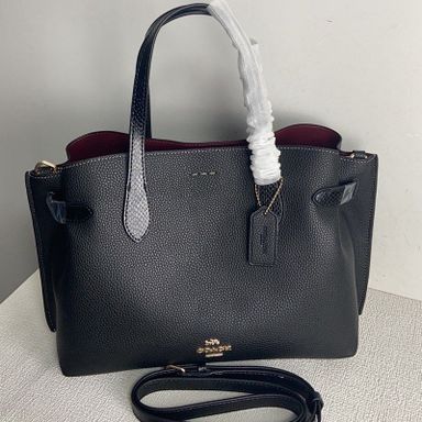 Hanna Carryall