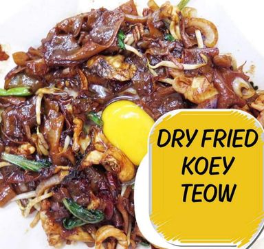 Dry fried kuey teow with raw egg 