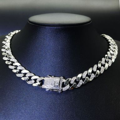 Wrist and Neck Interlock Chains